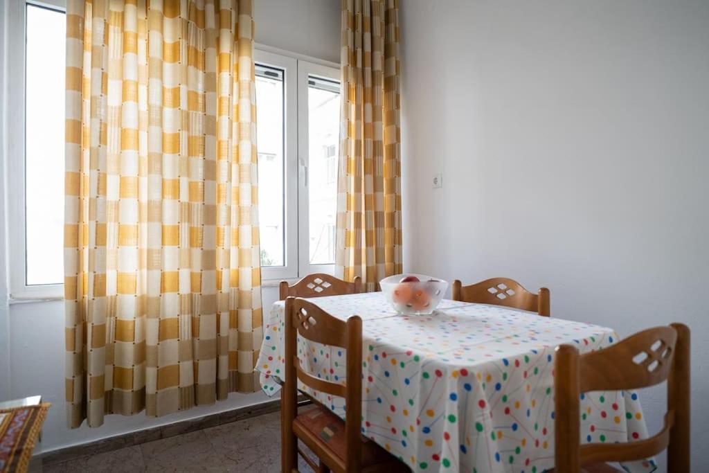 Theoni Central Apartment Kalampáka Buitenkant foto