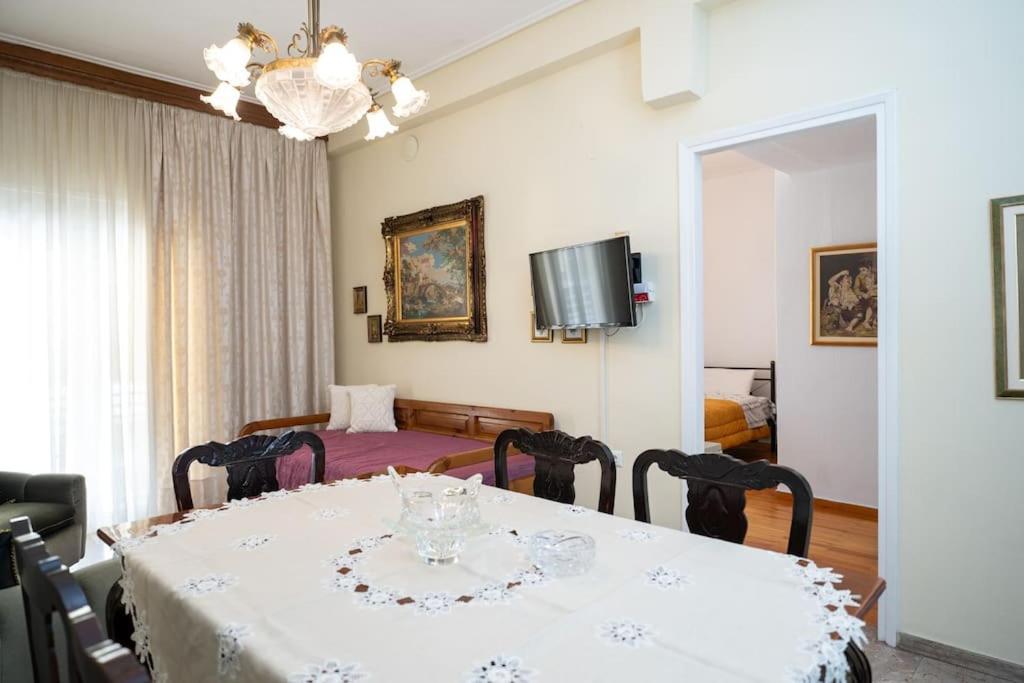 Theoni Central Apartment Kalampáka Buitenkant foto
